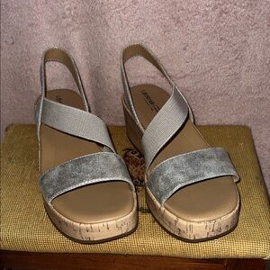 Life Stride Women's Taupe Wedge Sandals
